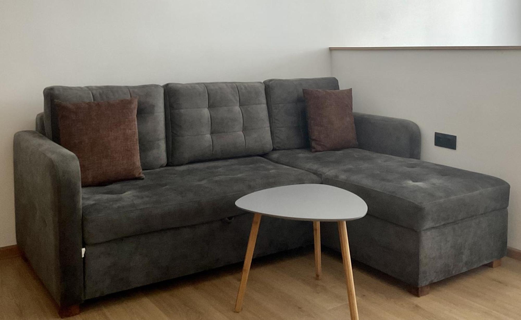 Babi Home Batoemi Buitenkant foto